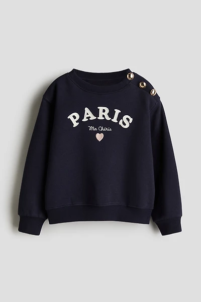 Sweatshirt