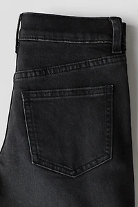 Loose Fit Wide Leg Cargo Jeans