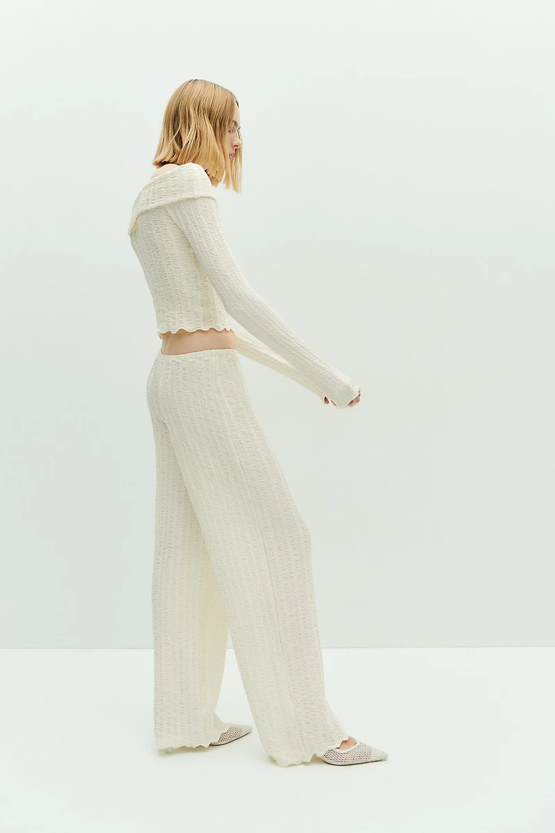 Pantalon large et texturé