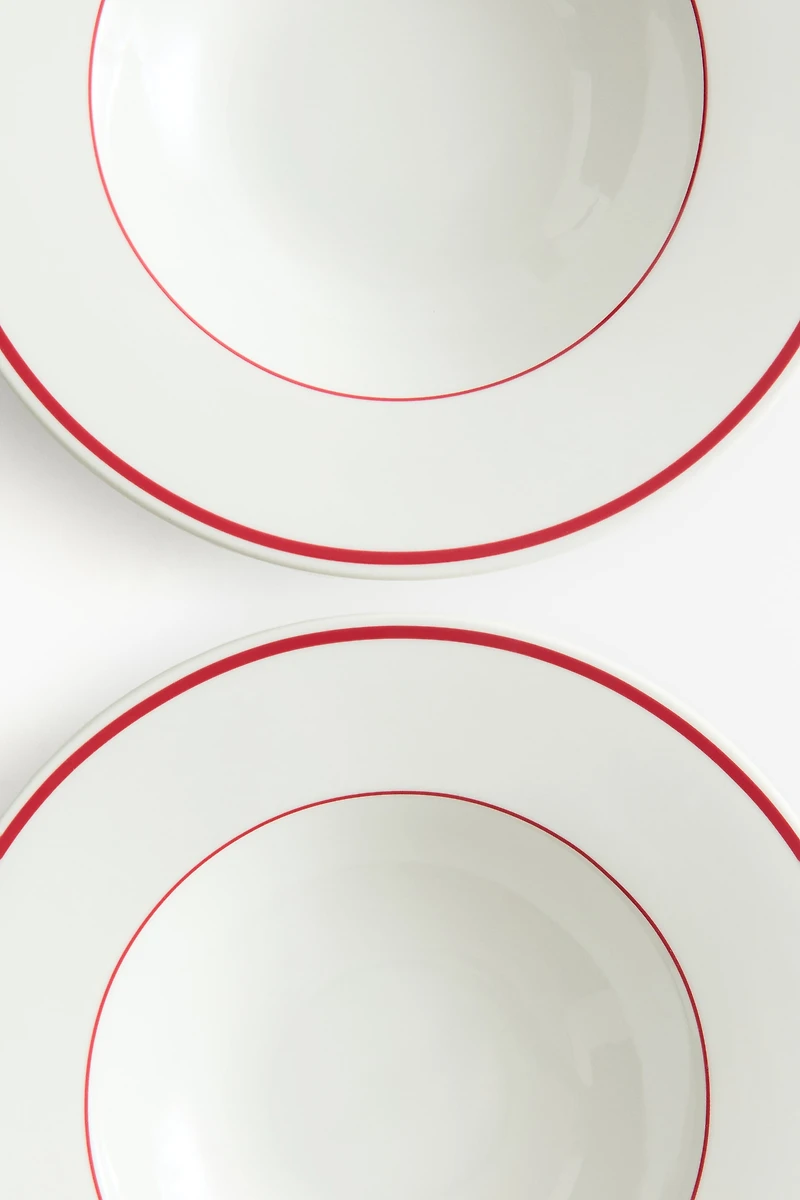 Lot de 2 assiettes creuses en porcelaine