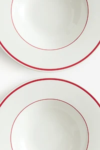 Lot de 2 assiettes creuses en porcelaine