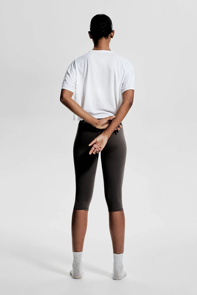 Haut de sport carré DryMove™