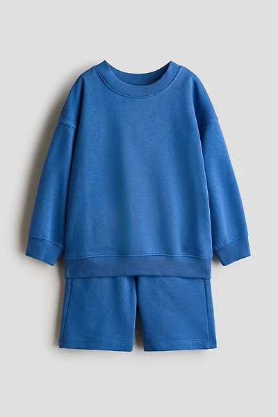 2-Piece Sweatshirt and Sweatshorts Set
