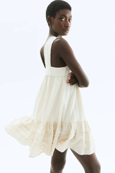 Robe brodée en coton