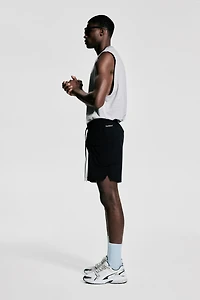 Mid-Length Cargo Sports Shorts with DryMove™