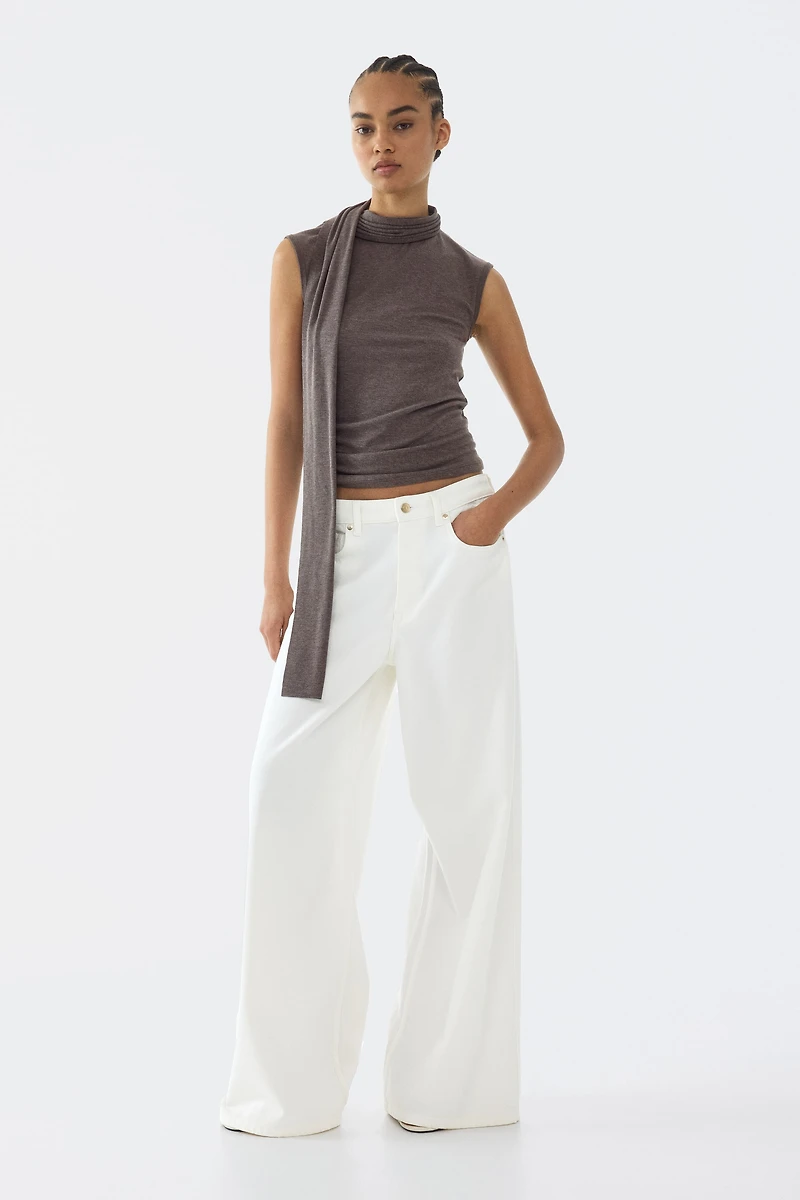 Haut à col écharpe