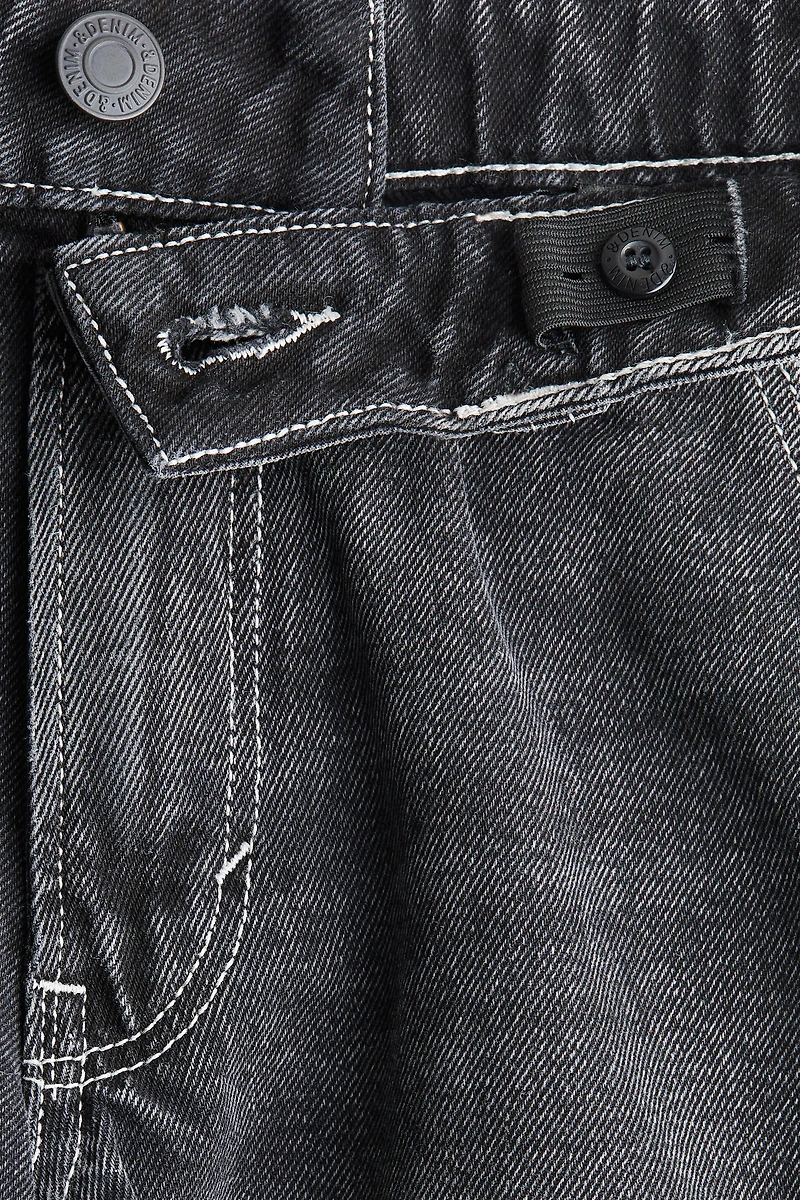 Loose-Fit Carpenter Shorts