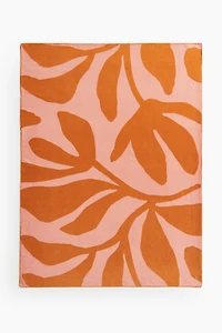 Patterned fleece blanket