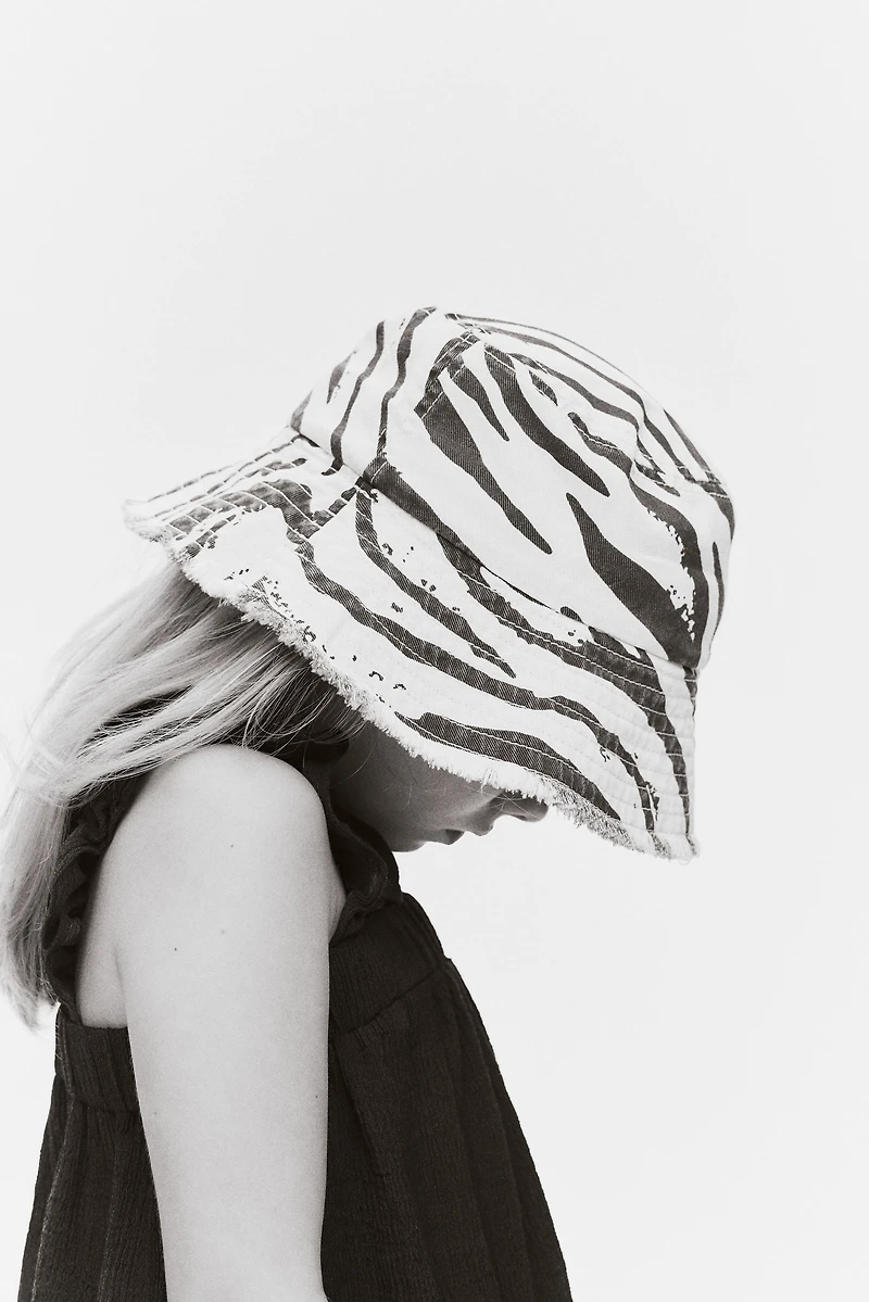 Chapeau frangé
