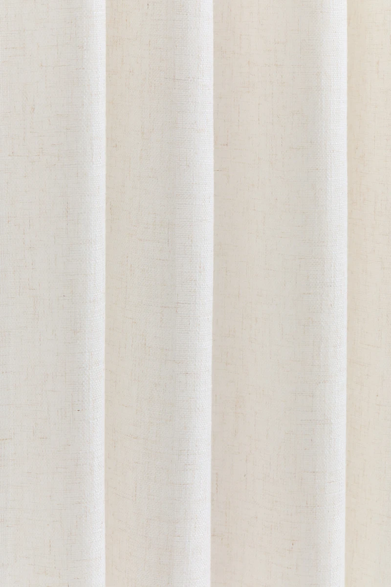 Single-Pack Long and Wide Curtain