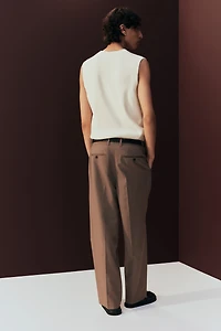 Regular-Fit Ribbed Sweater Vest