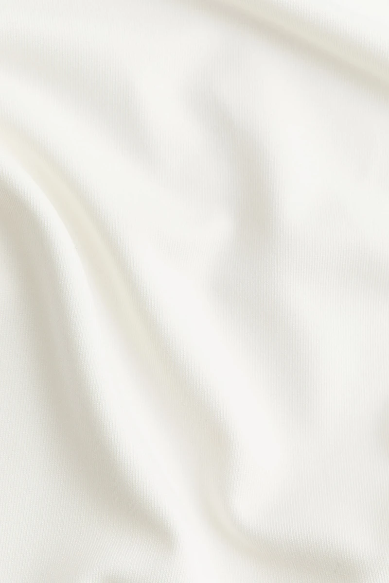 Combiné à culotte ficelle bretelles fines