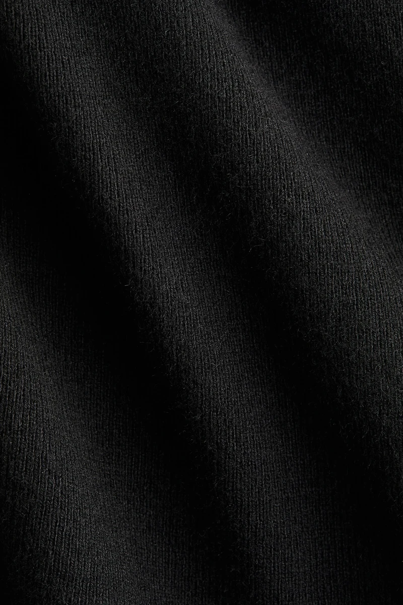 Sweater Vest with Collar