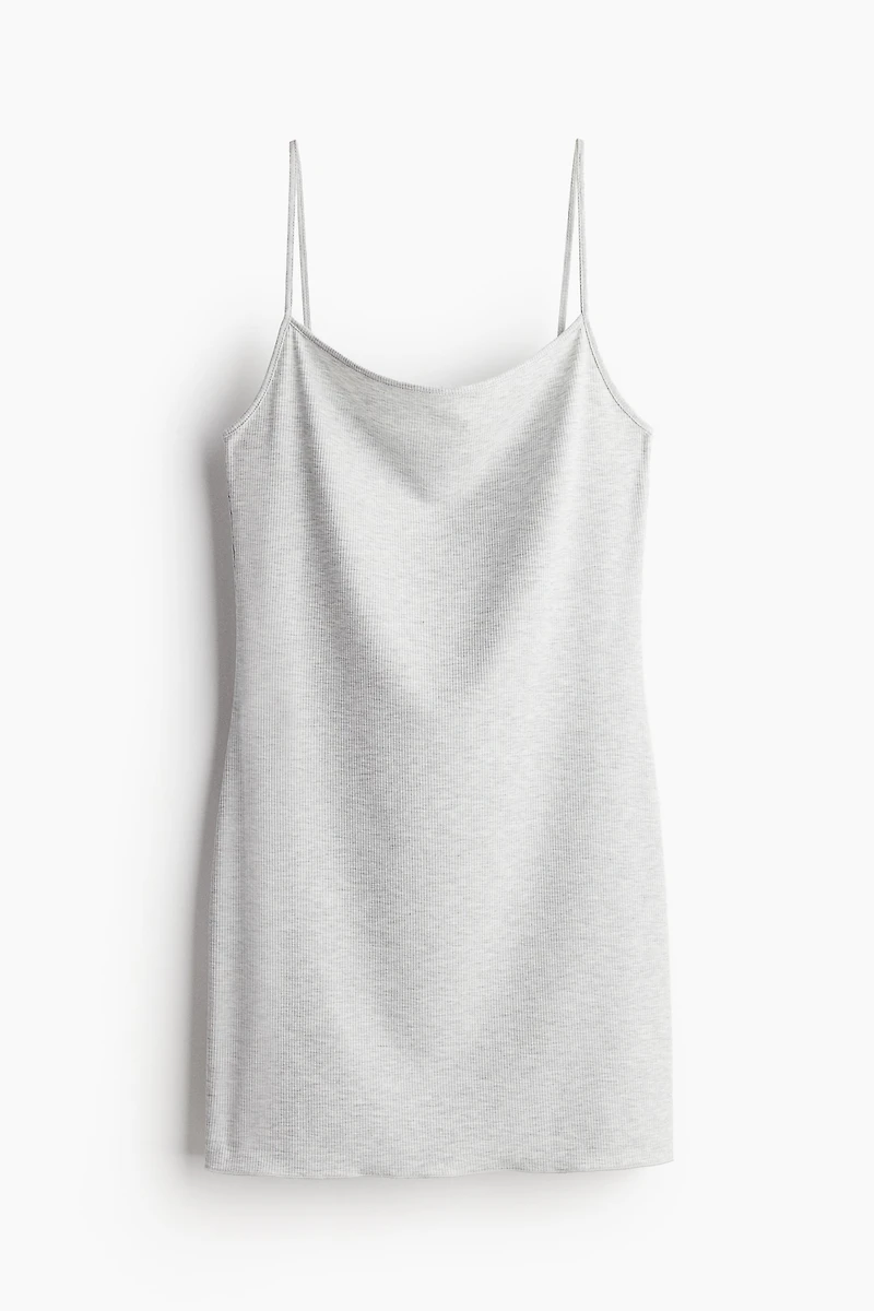 Robe côtelée à bretelles fines