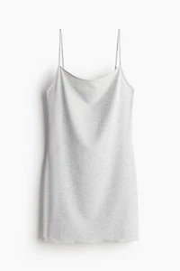 Robe côtelée à bretelles fines
