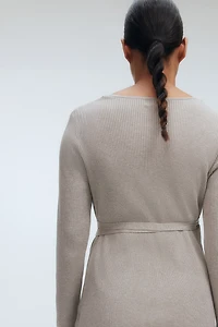 Gilet MAMA croisé en tricot côtelé
