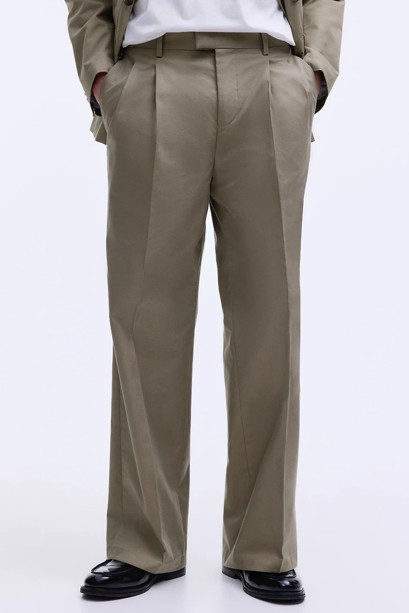 Loose-Fit Tailored Pants
