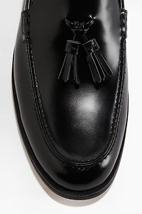 Tasseled Loafers