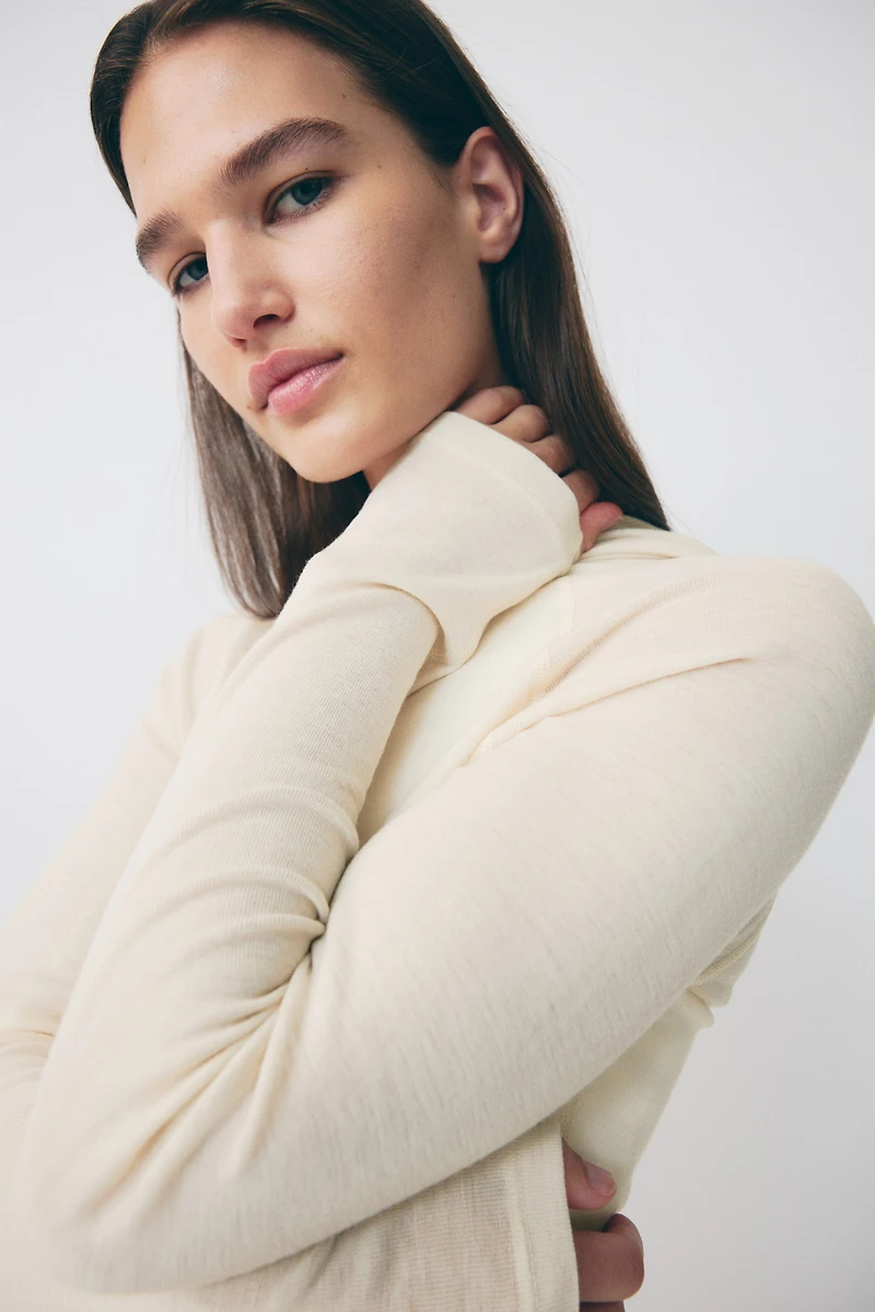 Wool Hooded Sports Top