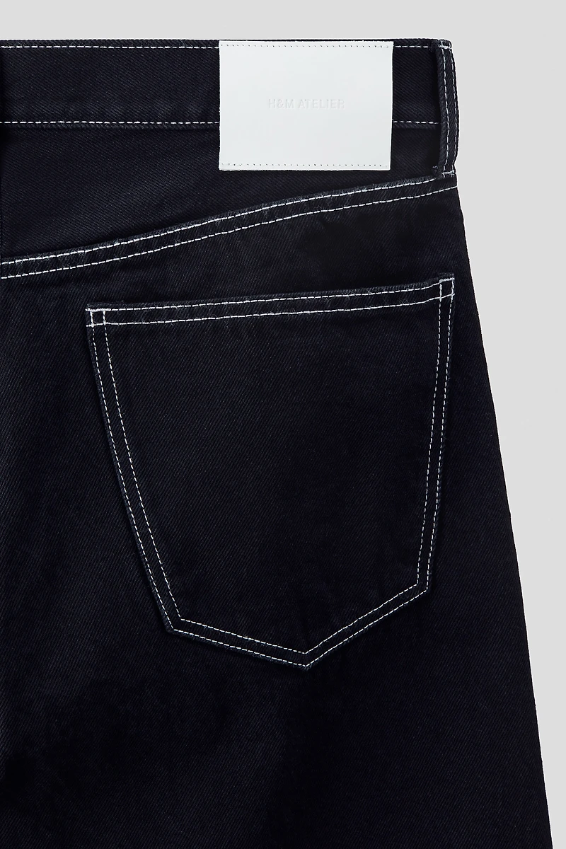 Loose-Fit Twisted Jeans