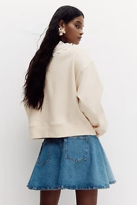 Sweatshirt with Collar