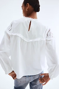 Blouse avec broderie anglaise