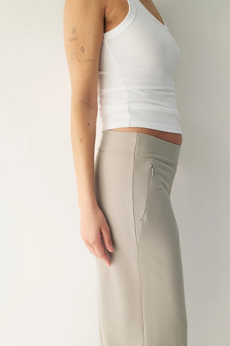 Four-Way Stretch Wide-Cut Pants