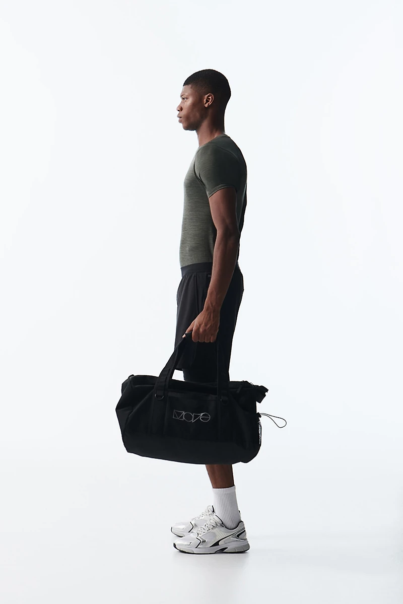 Muscle-Fit Sports Shirt with DryMove™