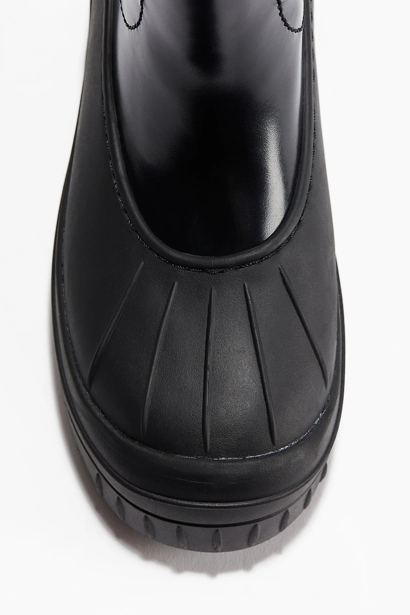 Bottines robustes et chaudement doublées