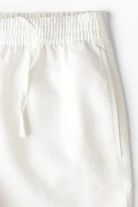 Relaxed-Fit Linen Shorts