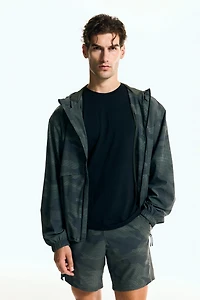 Loose-Fit Running Jacket with DryMove™