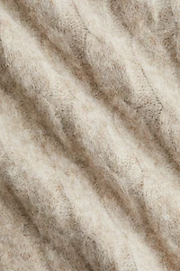 Chandail en tricot torsadé