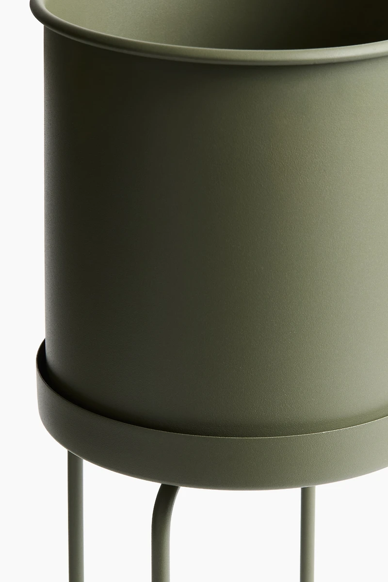 Metal Plant Pot with Stand