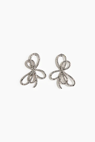 Bow-shaped stud earrings