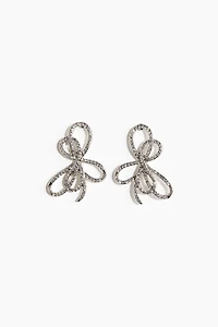 Bow-shaped stud earrings