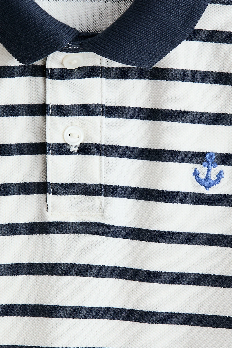 Polo avec détail brodé