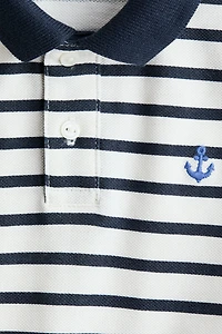 Polo avec détail brodé