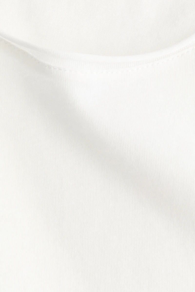 T-shirt à bords roulottés