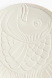 Large textured porcelain serving plate