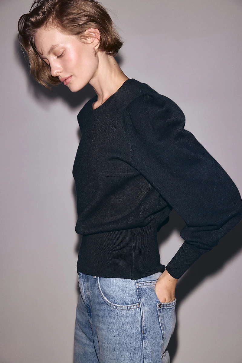 Top with Shoulder Pads