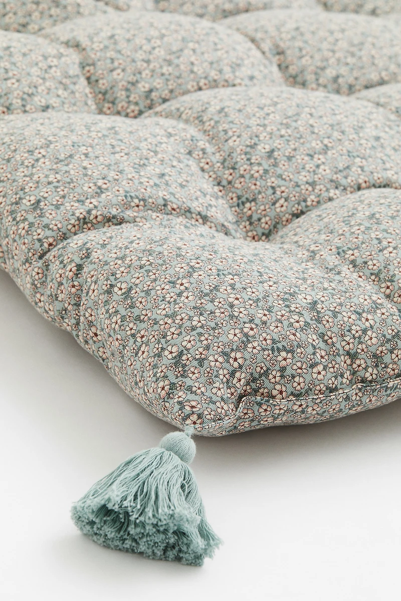 Coussin de chaise à pompons