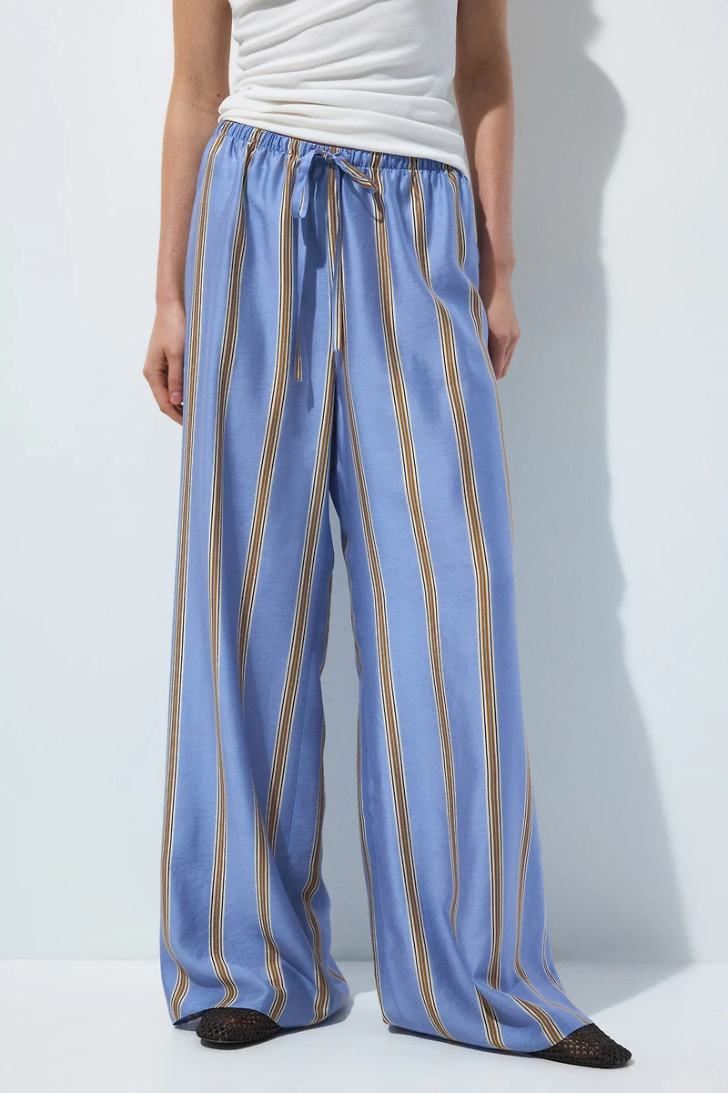 Wide-Leg Drawstring Pants