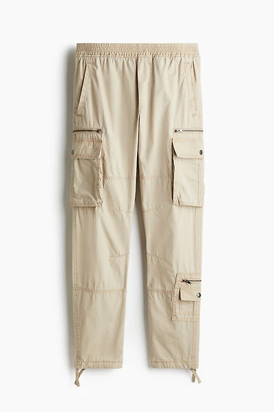 Pantalon cargo classique en sergé