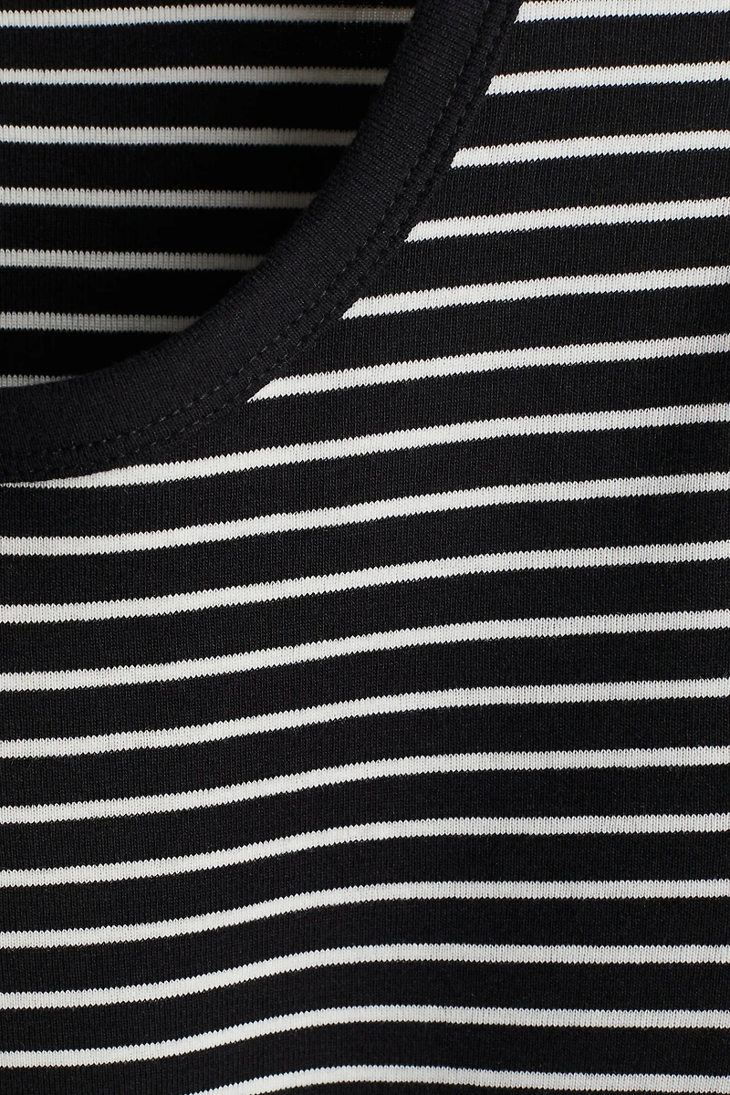 Fitted T-Shirt