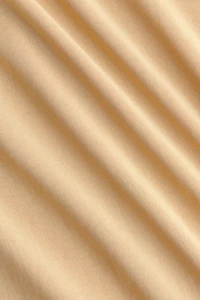 Robe froncée en filet