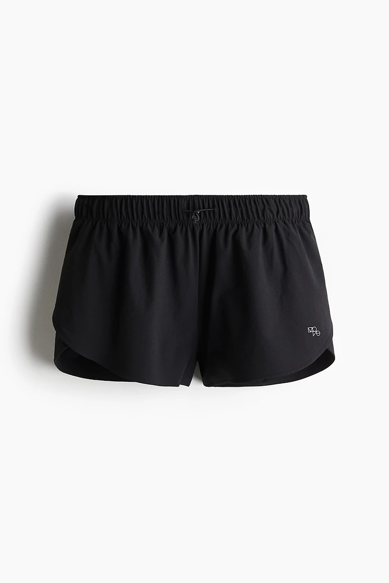 Lightweight Sports Shorts with DryMove™