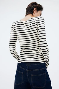 Haut en tricot fin