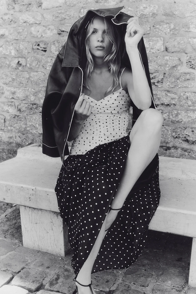 Robe froncée à bretelles fines