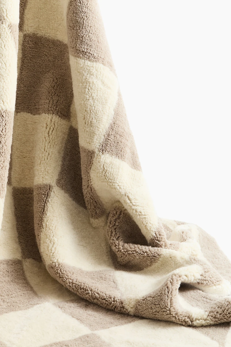 Diamond-Patterned Wool-Blend Rug