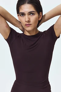 T-shirt extensible ajusté